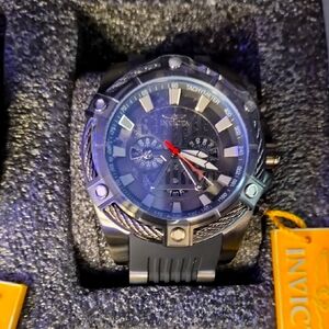 Invicta Star Wars Darth Vader Chronograph 52 mm — Model 27208